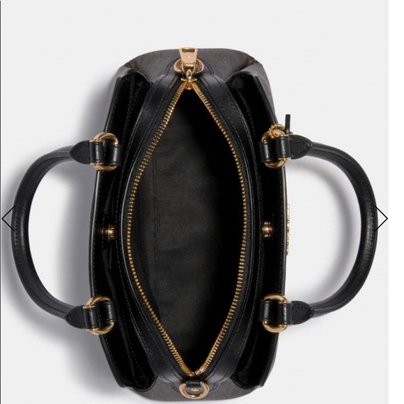 Coach mini carry all brand new - Picture 5 of 7